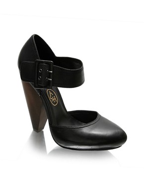 Ash Buckle Side Wooden Heeled Shoes