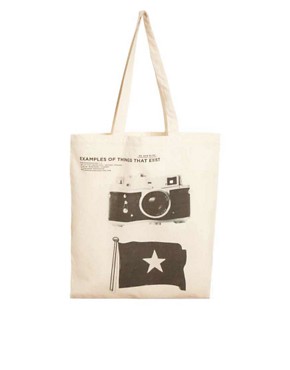 Image 1 of Borders&Frontiers Camera And Flag Organic Cotton Bag