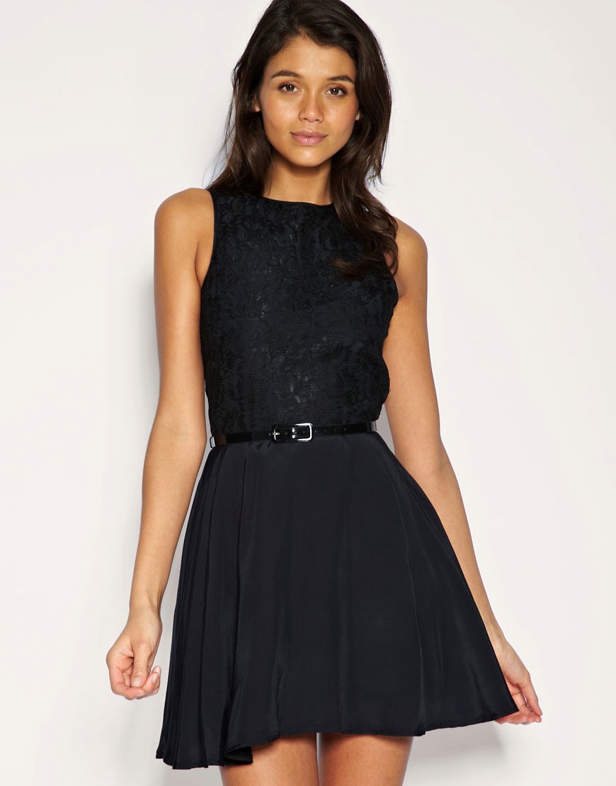 Fashionista: Perfect little coctail dress for this holiday season