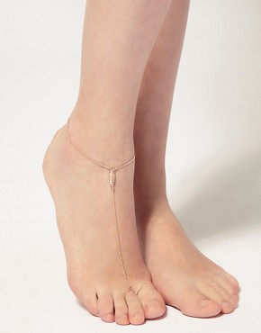 Image 1 of ASOS Fine Chain Toe Post Anklet with Feather Detail
