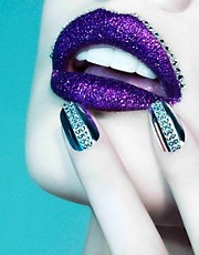 Nail Roca Swarovski Diseñador de moda las uñas